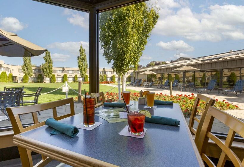 ホテル Best Western Plus University Inn