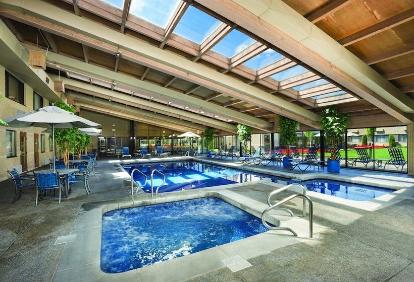 فندق Best Western Plus University Inn