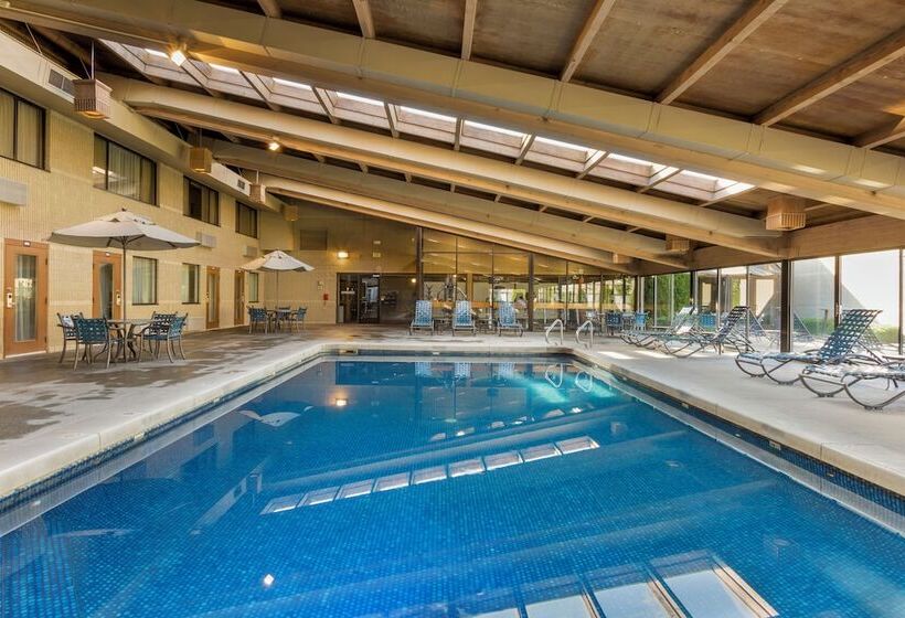 فندق Best Western Plus University Inn