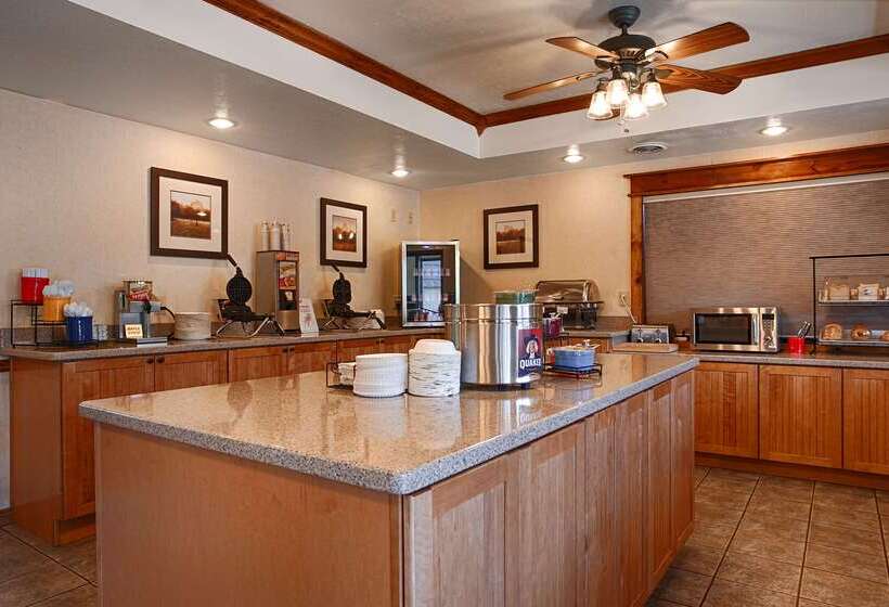 فندق Best Western Plus Weston Inn