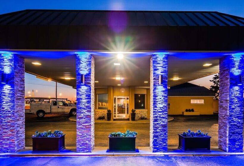 בית מלון כפרי Best Western Red Carpet Inn Hereford