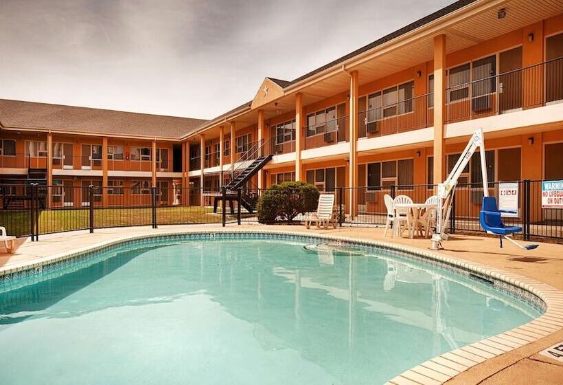 호텔 Best Western Red Carpet Inn Hereford