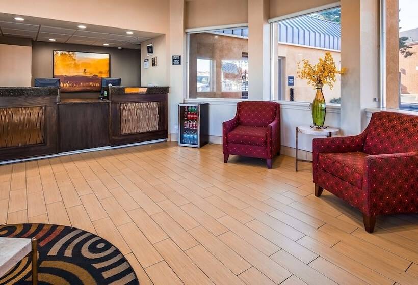 בית מלון כפרי Best Western Red Carpet Inn Hereford