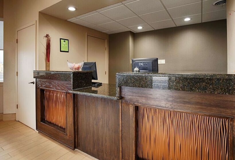 בית מלון כפרי Best Western Red Carpet Inn Hereford