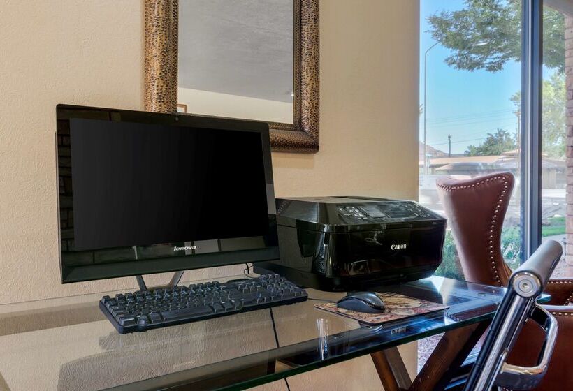 ホテル Best Western Red Hills