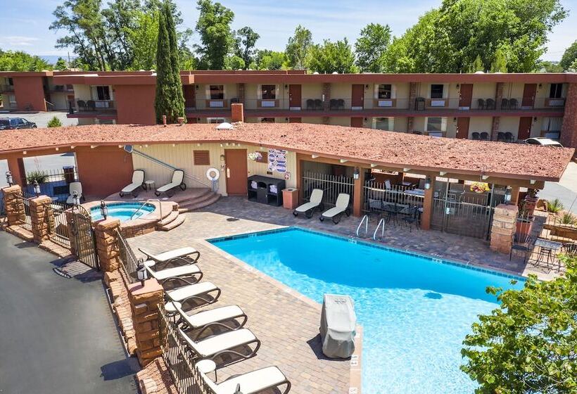 هتل Best Western Red Hills