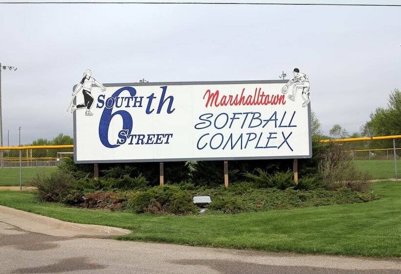 酒店 Rock Island Inn & Suites Marshalltown