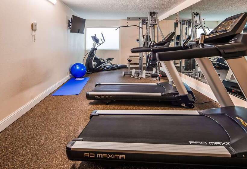 ホテル Best Western Riverside Inn