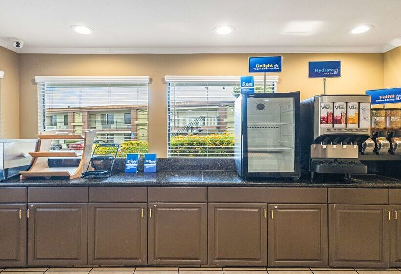 Отель Best Western Roseville Inn