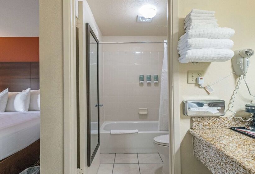 Отель Best Western Roseville Inn