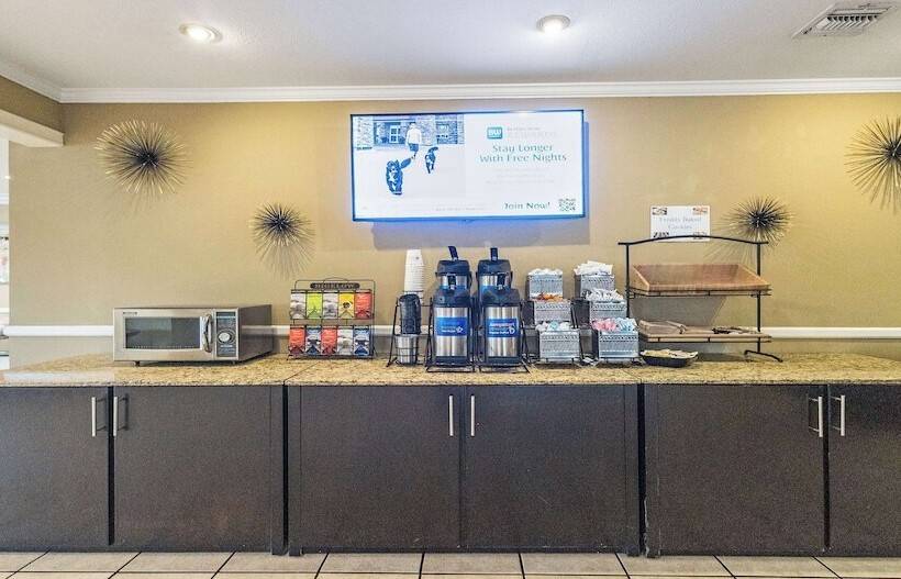 Отель Best Western Roseville Inn