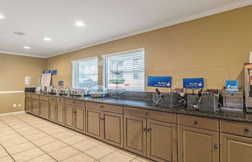 Отель Best Western Roseville Inn