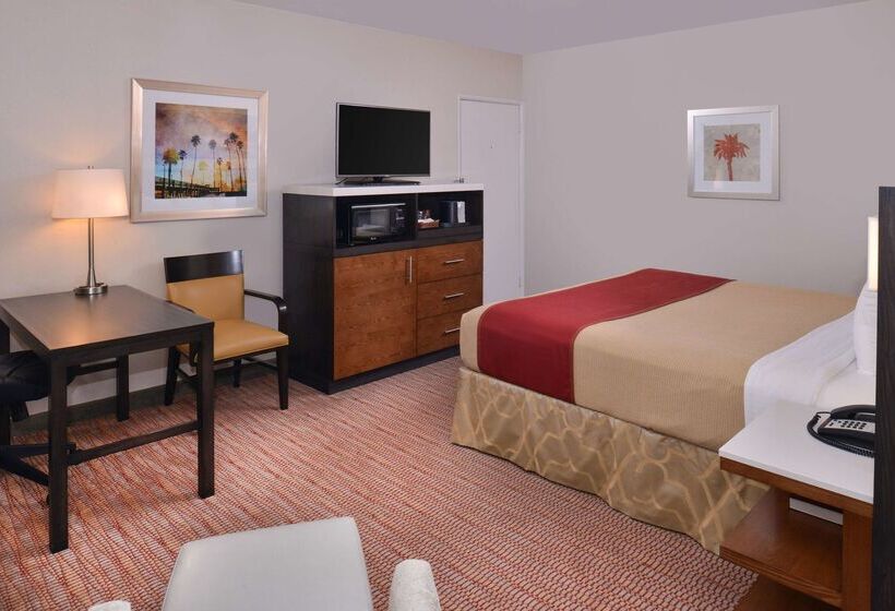 فندق Best Western Royal Palace Inn & Suites