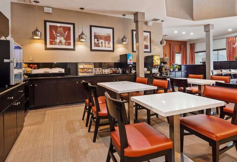 فندق Best Western Royal Palace Inn & Suites