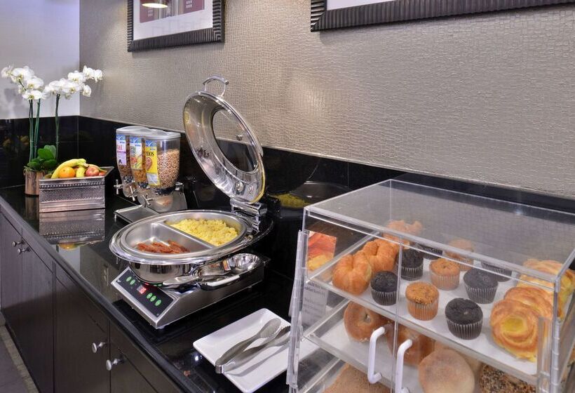 فندق Best Western Royal Palace Inn & Suites