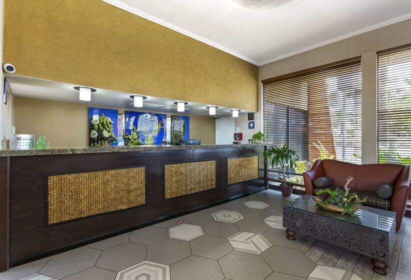 هتل Best Western Royal Sun Inn & Suites
