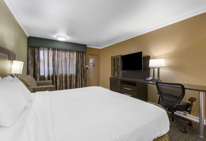 هتل Best Western Royal Sun Inn & Suites