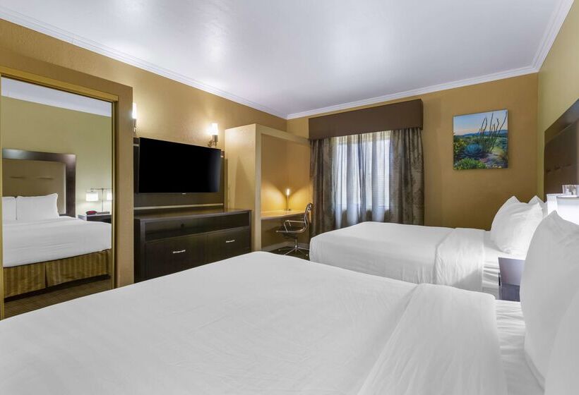 هتل Best Western Royal Sun Inn & Suites