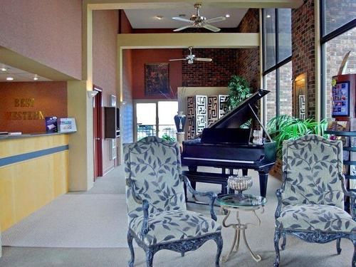 فندق Best Western Sherwood Inn