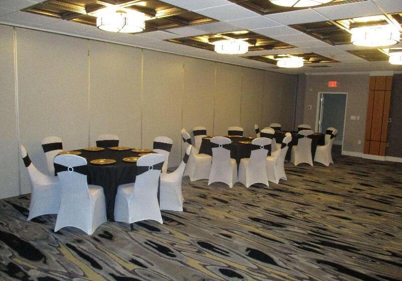 فندق Best Western Skyline Motor Lodge