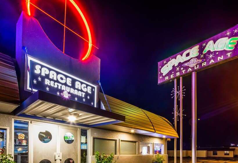 فندق Best Western Space Age Lodge