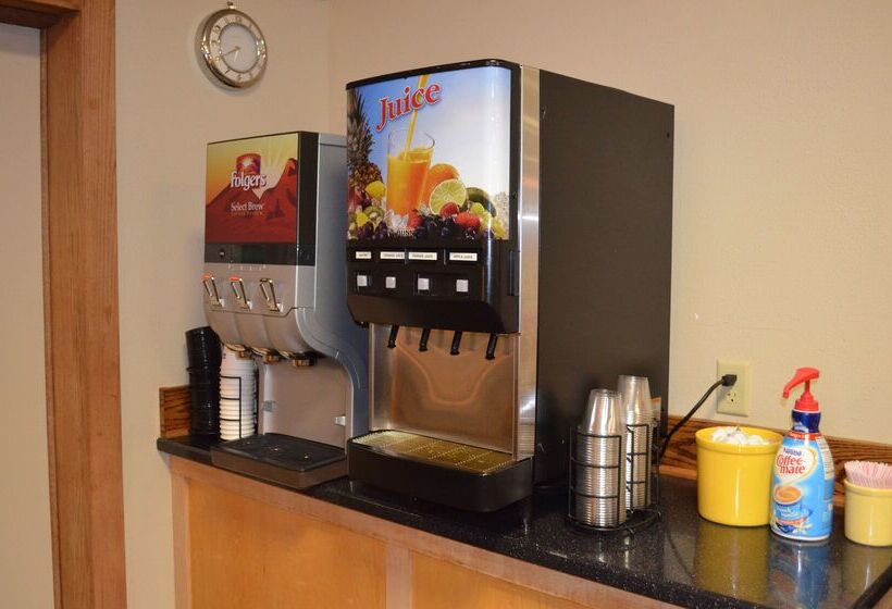 Crossroads Hotel And Event Center