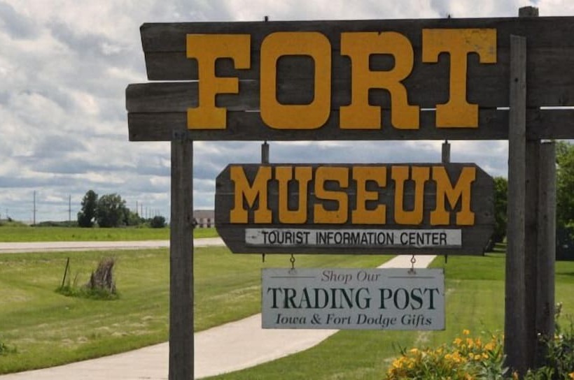 Crossroads Hotel And Event Center