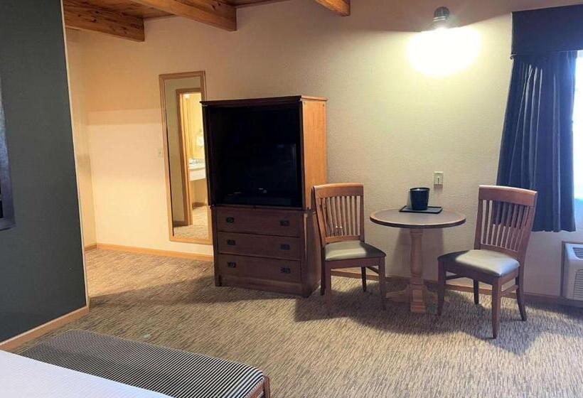 Crossroads Hotel And Event Center