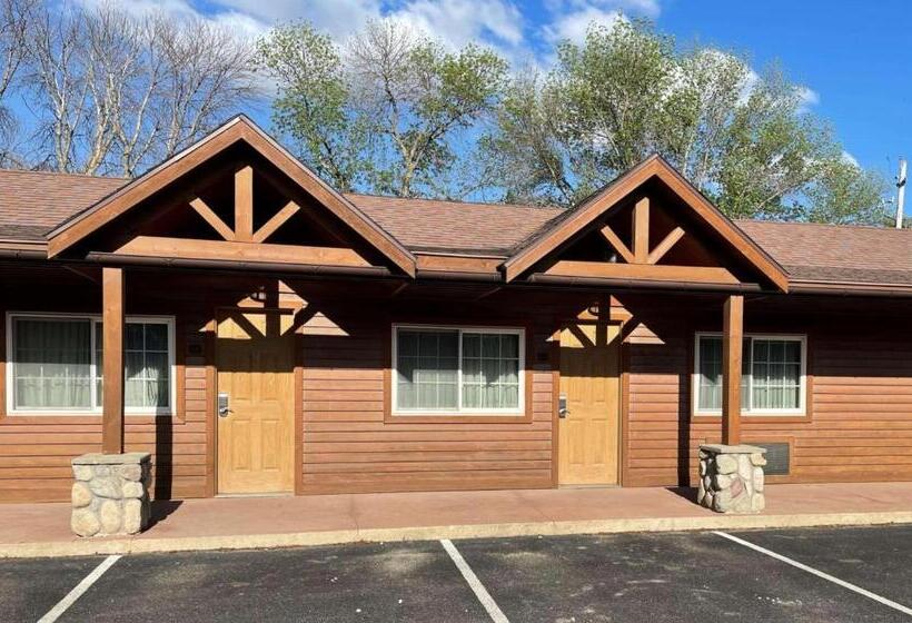 Crossroads Hotel And Event Center