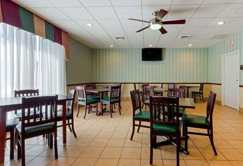 فندق Best Western Staunton Inn