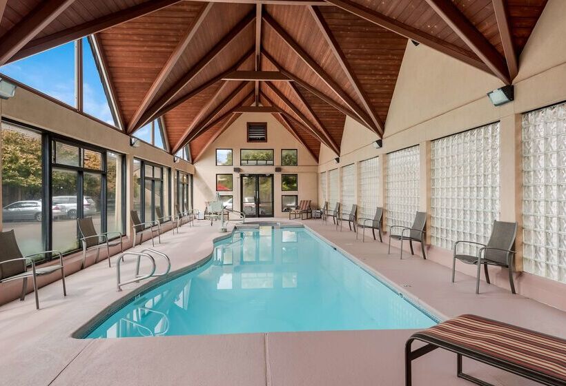 호텔 Best Western Town & Country Inn