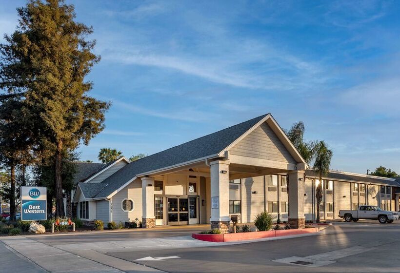 Отель Best Western Town & Country Lodge