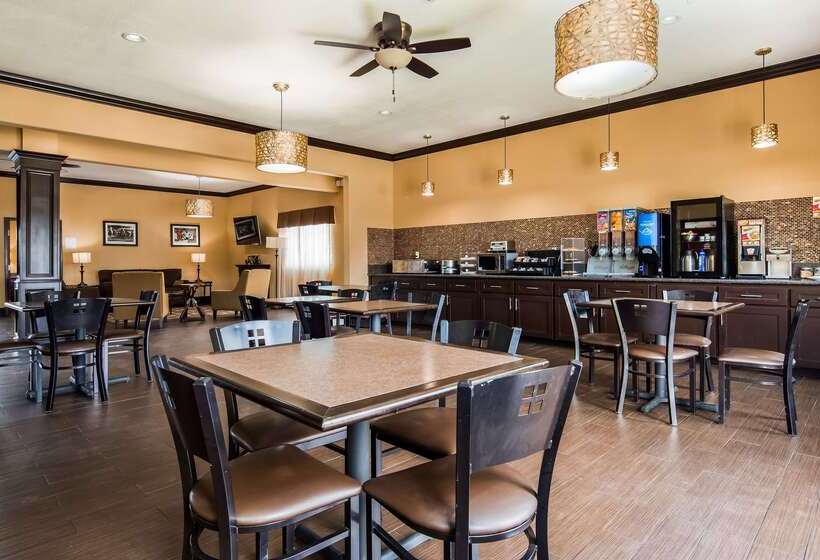 Отель Red Roof Inn & Suites Sulphur Springs