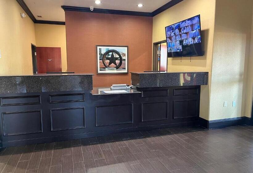 Отель Red Roof Inn & Suites Sulphur Springs