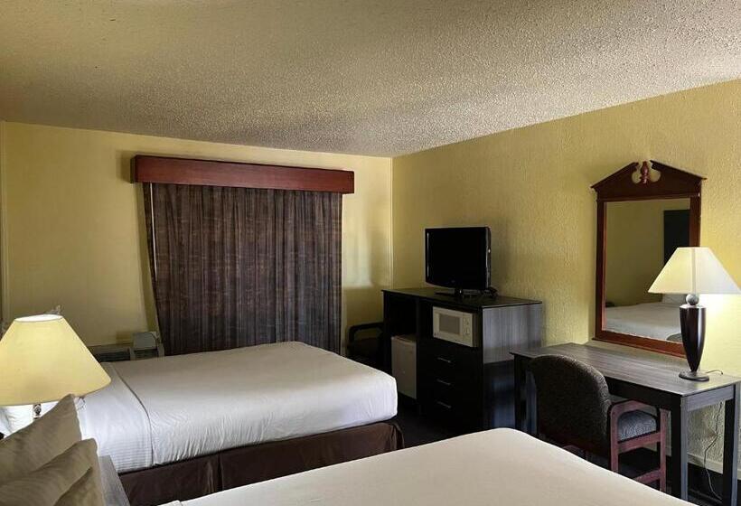Отель Red Roof Inn & Suites Sulphur Springs