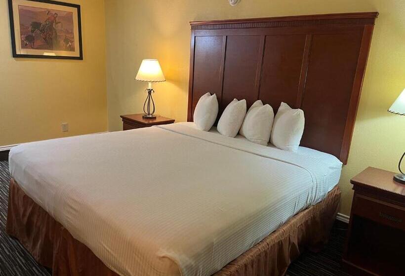 Отель Red Roof Inn & Suites Sulphur Springs