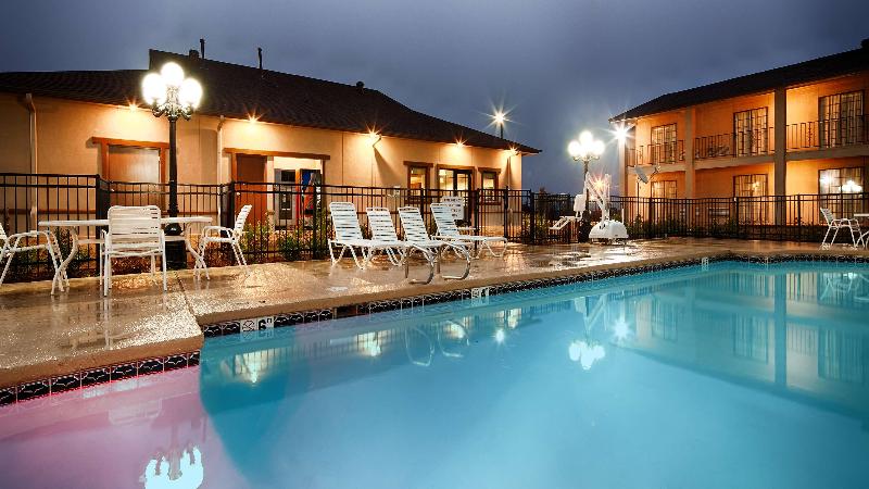 Отель Red Roof Inn & Suites Sulphur Springs