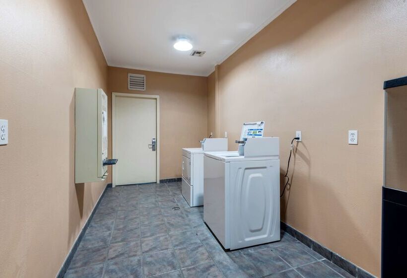Отель Best Western Turquoise Inn & Suites