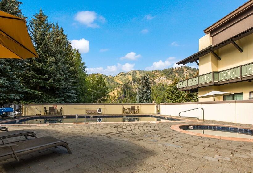 בית מלון כפרי Best Western Tyrolean Lodge