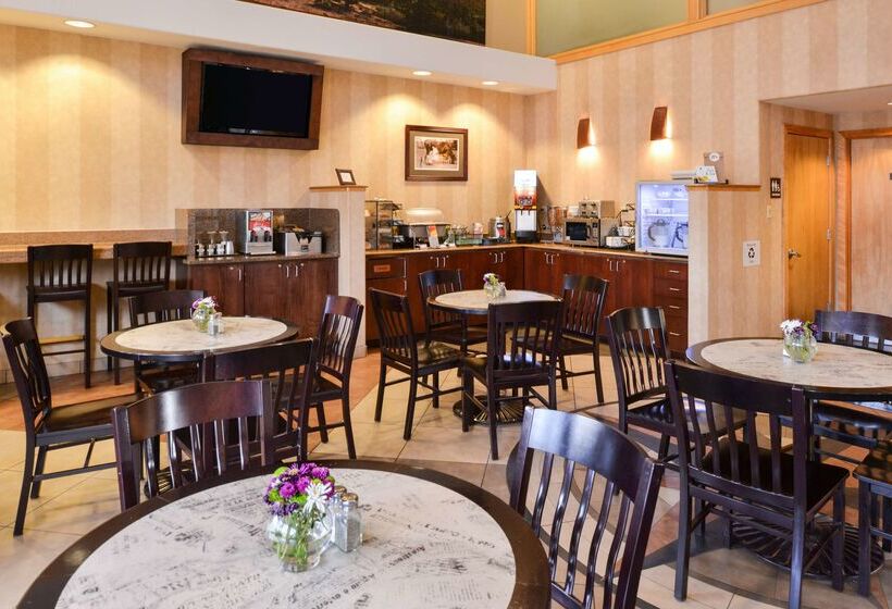 בית מלון כפרי Best Western University Inn