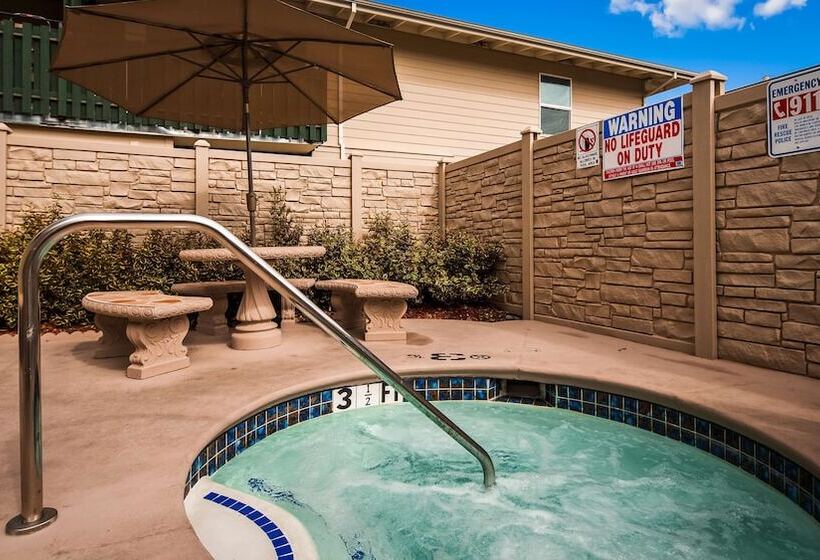 בית מלון כפרי Best Western University Lodge