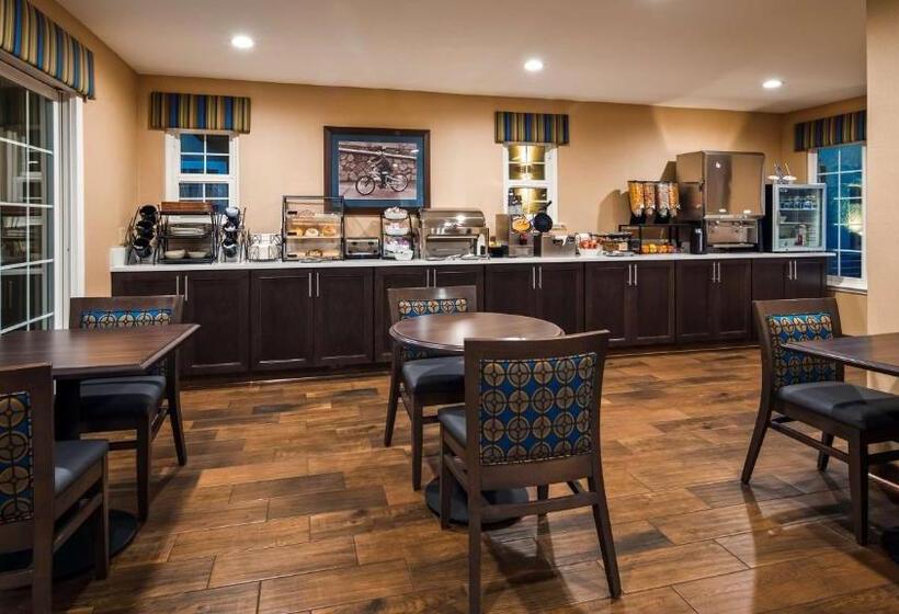 בית מלון כפרי Best Western University Lodge