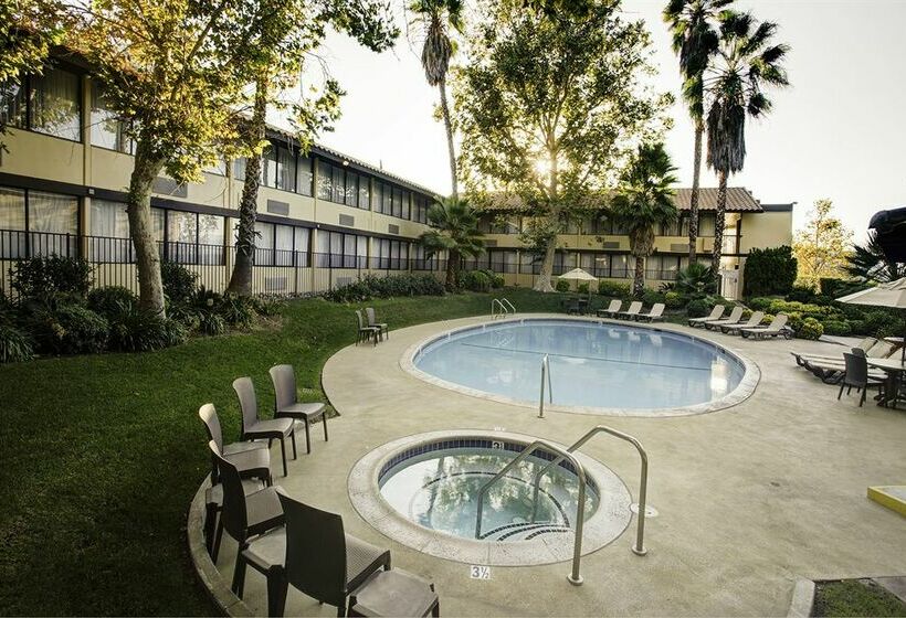 فندق Best Western Valencia Inn