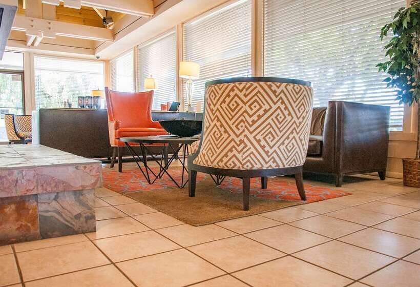 Отель Best Western Village Inn