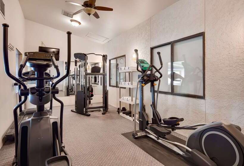 فندق Best Western West Hills Inn