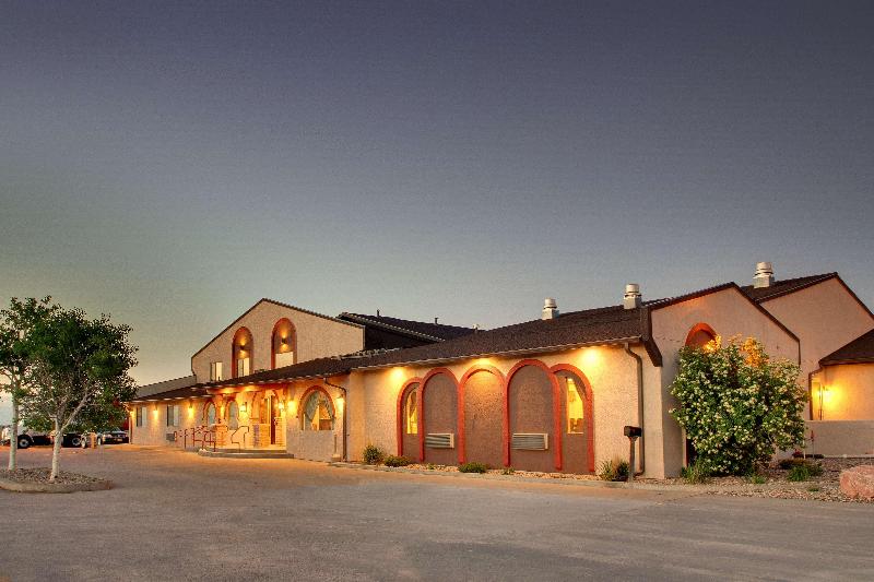 فندق Best Western West Hills Inn