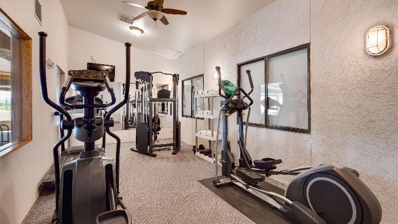 فندق Best Western West Hills Inn