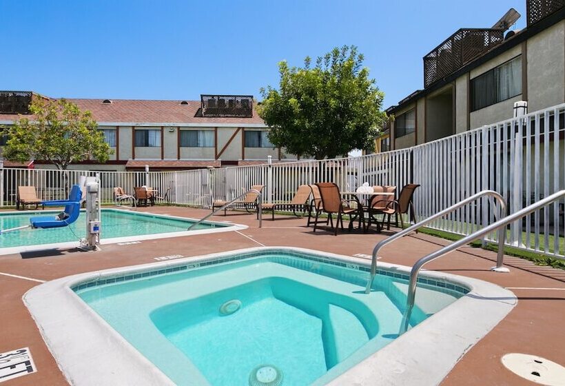 فندق Best Western Westminster Inn