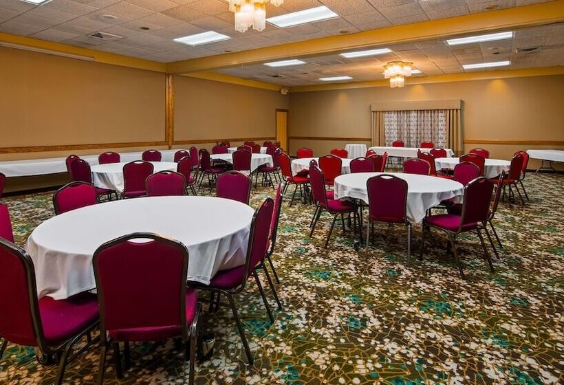 酒店 Best Western Woodhaven Inn