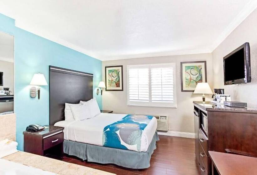 호텔 Cabana Inn & Suites